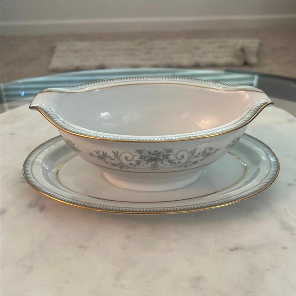 Noritake White and Gold Serveware Gravy Boat with Saucer